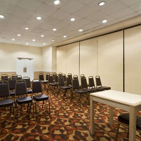 Days Inn By Wyndham Birmingham Al Hoover Bagian luar foto