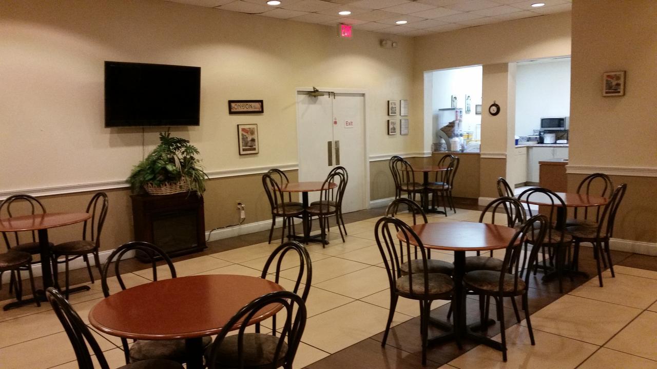 Days Inn By Wyndham Birmingham Al Hoover Bagian luar foto
